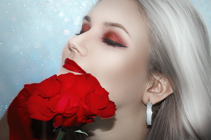 beauty in nature, skin, person, young adult, smelling, luxury, portrait, red, lip, love, 5K, adult, love scam, flowering plant, freshness, charm, nice