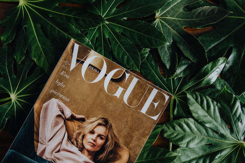 plant, lying down, day, leaves, Poland, vogue, women, leaf, 5K, real people, leisure activity, adult, smiling, outdoors, high angle view, nature, magazine