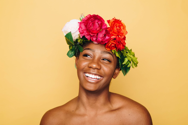 hat, indoors, fashion, studio shot, adult, beauty, wearing, 5K, flowercrown, human face, smile, bouquet, lady, body part, flowering plant, human body part
