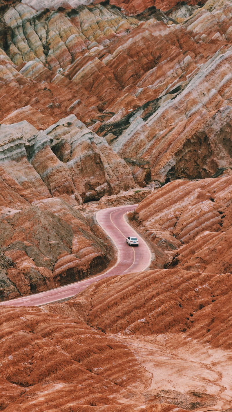rural Scene, zag, rock - Object, road trip, formation, zig, high Angle View, landscaped, travel, car, curve, no People, red, pattern, scenics, transport