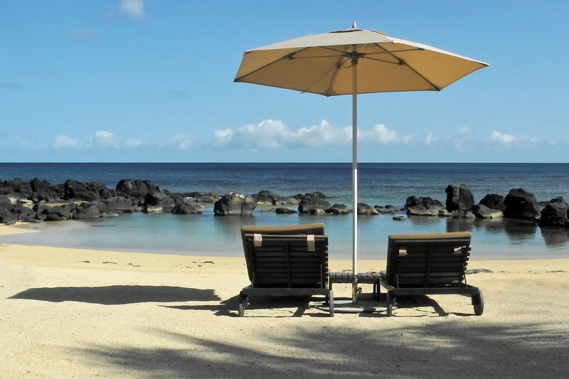horizon over water, sky, shadow, 1080P, seat, travel, holidays, outdoors, chair, summer, two, parasol, no people, umbrella, relaxation, sun, romance, beauty in nature