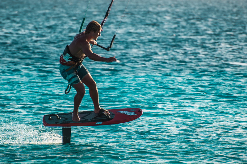 kitesurfing, 5K, sunlight, bonaire, day, activity, full length, adventure, men, paragliding, sea, waterfront, leisure activity, nature, real people, speed