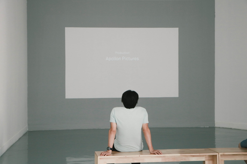 sitting, room, rear view, exhibition, movie, young adult, indoors, child, shirt, men, contemplation, grey, 5K, casual clothing, picture, watching, sit