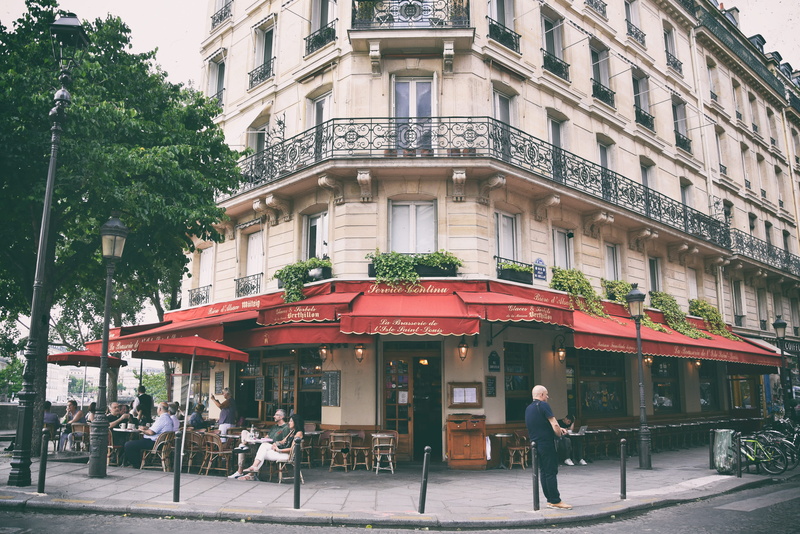 building exterior, café, city, 4K, building, plant, real people, city life, red, street, tree, incidental people, outdoors, paris, day, women, île saint-louis