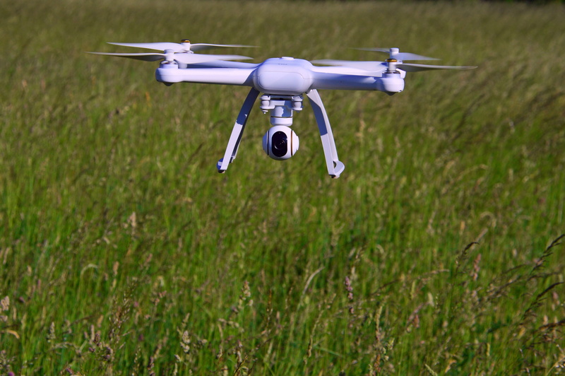 video, security, technology, rotor, technique, nature, camera - photographic equipment, grass, flying, surveillance, media equipment, futuristic, photography themes