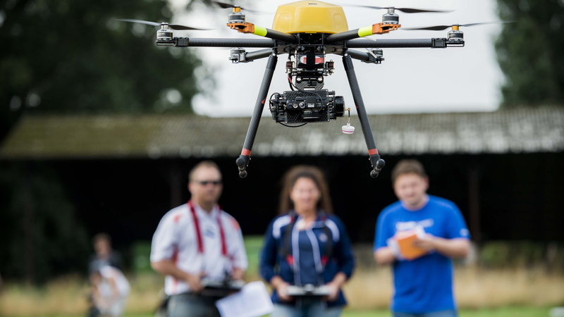 Trimble ZX5 multicopter, 4K, drone, black, three, testing, people