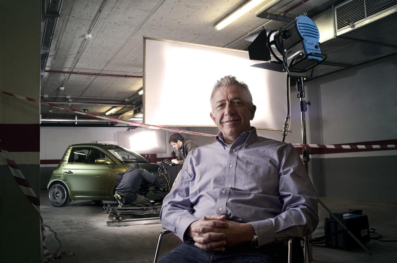 males, mechanic, motor vehicle, men, uc, mature adult, one person, indoors, auto repair shop, portrait, rinspeed, occupation, mode of transportation, 720P