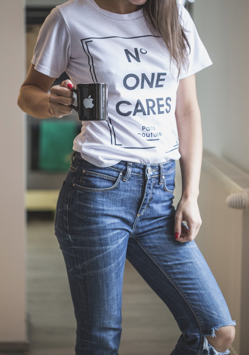 text, young, girl, front view, fashion, women, mug, woman, coffee, indoors, lifestyles, leisure activity, 5K, child, casual clothing, outfit, shirt, communication