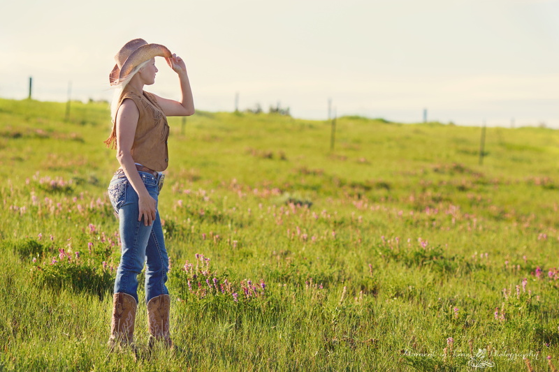 blue, sky, cowboy, leisure activity, plant, grass, non-urban scene, hat, field, rural scene, nature, 5K, countryside, lifestyles, one person, adult, model