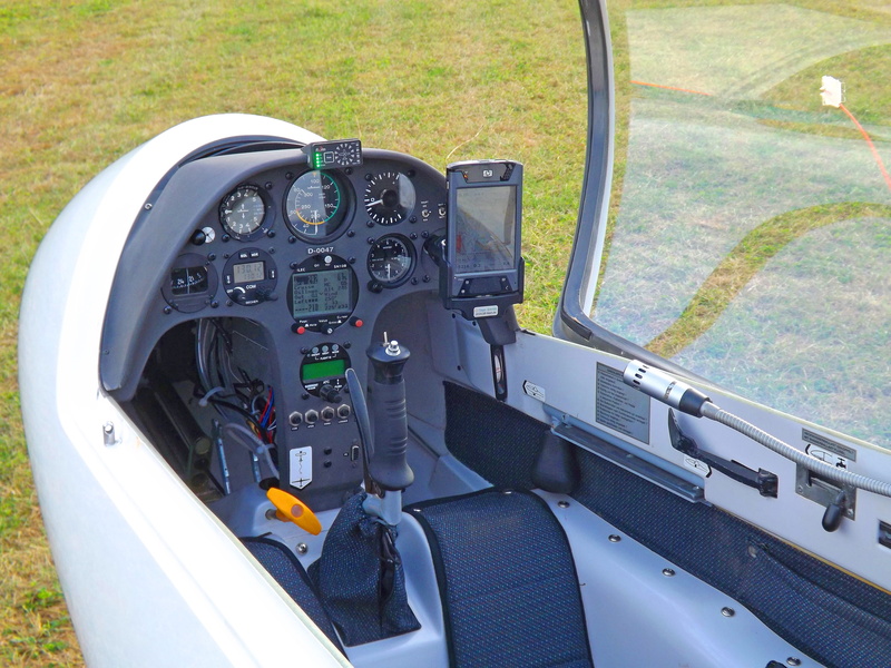 4K, outdoors, aerospace industry, interior, plane pulpit, pilot, the pilots seat, air sports, technology, mode of transportation, flying, transport system