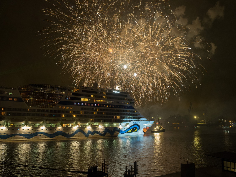 passenger ship, new years eve, ship travel, travel, motion, reflection, most, germany, travel destinations, hafengeburtstag, firework - man made object