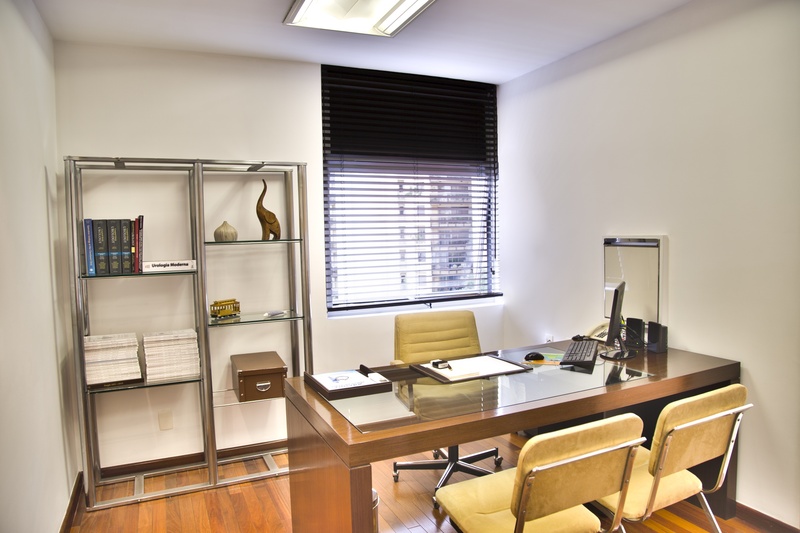 computer, table, domestic Room, chair, design, furniture, home interior, desk, modern, home, luxury, doctor, vacant, executive, window, wooden, indoors