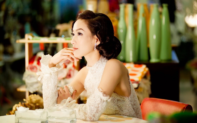 hairstyle, adult, celebration, table, focus on foreground, clothing, fashion, young adult, bride, cold, love, glamour, s, 2K, dress, religion, beauty