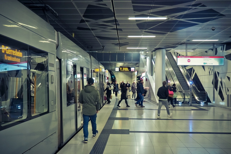 transportation, group of people, travel, subway, ceiling, architecture, women, urban, indoors, train, subway station, men, 4K, metro station, rail traffic
