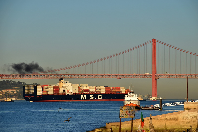 city, 5K, pollution, ferry, dock, cargo container, connection, transportation, golden gate, cargo, bridge, bay, no people, europe, ship, sea, mode of transportation