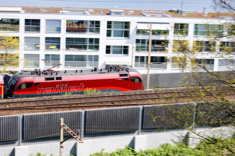 Loco, building exterior, train - vehicle, red, swiss railways, built structure, nature, öbb, motion, Home, switzerland, city, public transportation, outdoors