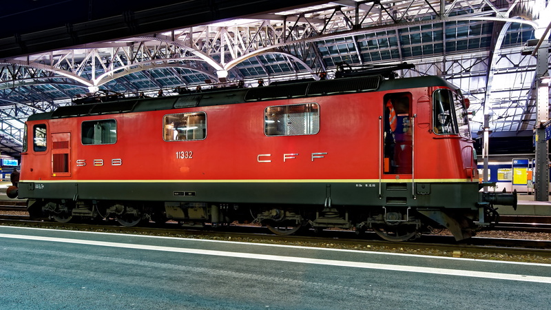 track, railroad car, red, travel, railway, transportation, station, architecture, mode of transportation, passenger train, train, 2K, railroad Station Platform