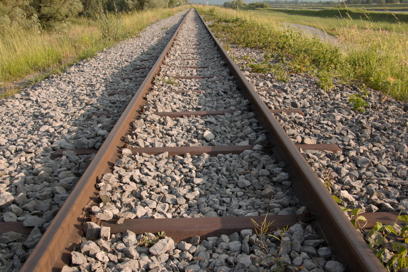parallel, lonely, rock - object, direction, surface level, day, 5K, railway tracks, view, away, track bed, vanishing point, plant, railroad tie, rock