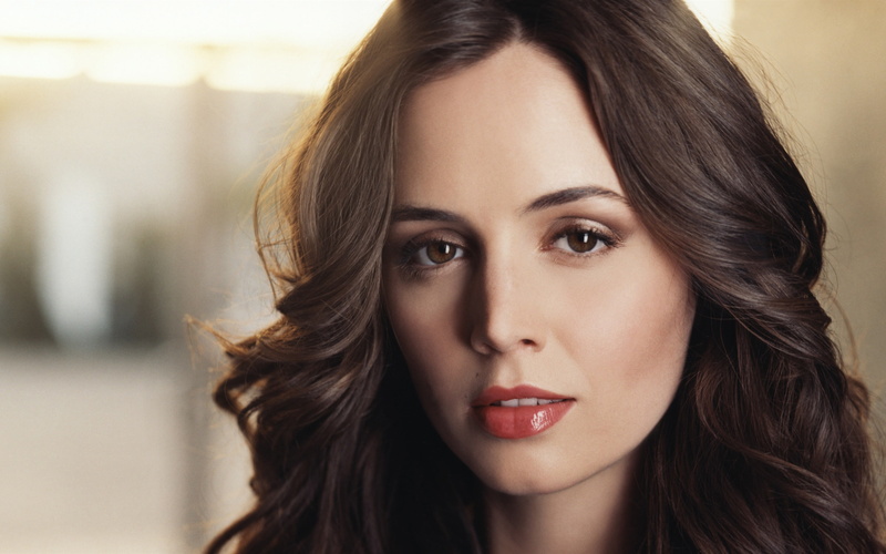 2K, Eliza, Dushku