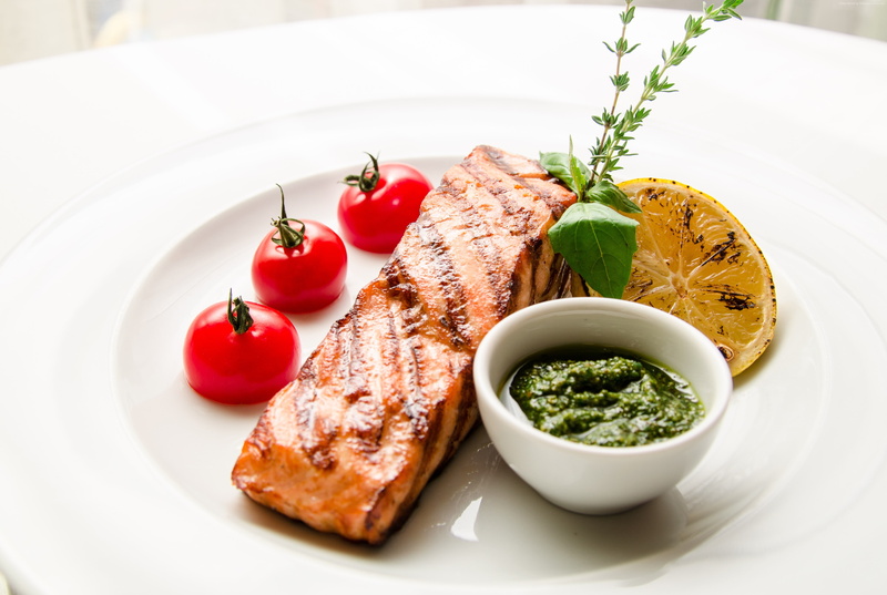 steak, sauce, fish, tarragon, 4K, thyme, salmon, lemon, cherry tomatoes