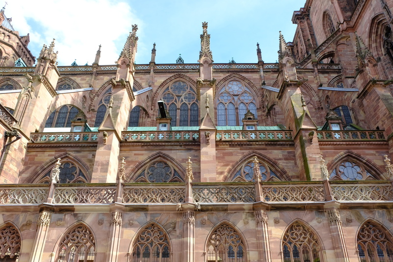 ornaments, old town, low angle view, ornate, place of worship, day, 5K, history, old, stone figures, tourism, rock carving, notre dame strasbourg, filigree
