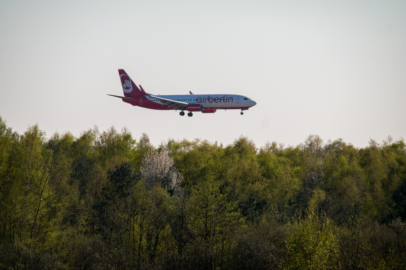 air vehicle, plant, holiday, air berlin, airplane, blue, propeller airplane, on the move, nature, airliner, turbine, fly, no people, motion, passenger aircraft