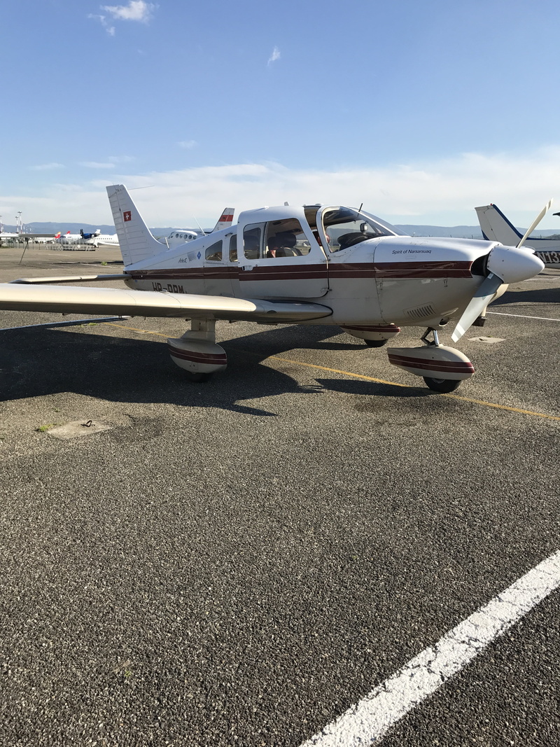 aerospace industry, luxury, take off, sky, aviation, day, cockpit, rudder, aircraft, pilot, passenger aircraft, airport runway, public transportation, passengers