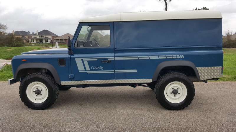 Car, Land Rover Defender, Old Car, nature, building, no people, Blue Car, side view, pick-up truck, sky, road, motor vehicle, day, wheel, land, cloud - sky