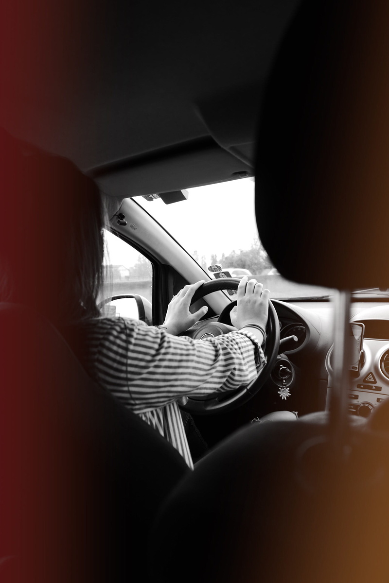 transportation, motor vehicle, person, driving, vehicle seat, gearshift, lighting, mirror, land vehicle, dating, lifestyles, convertible, real people, vehicle interior