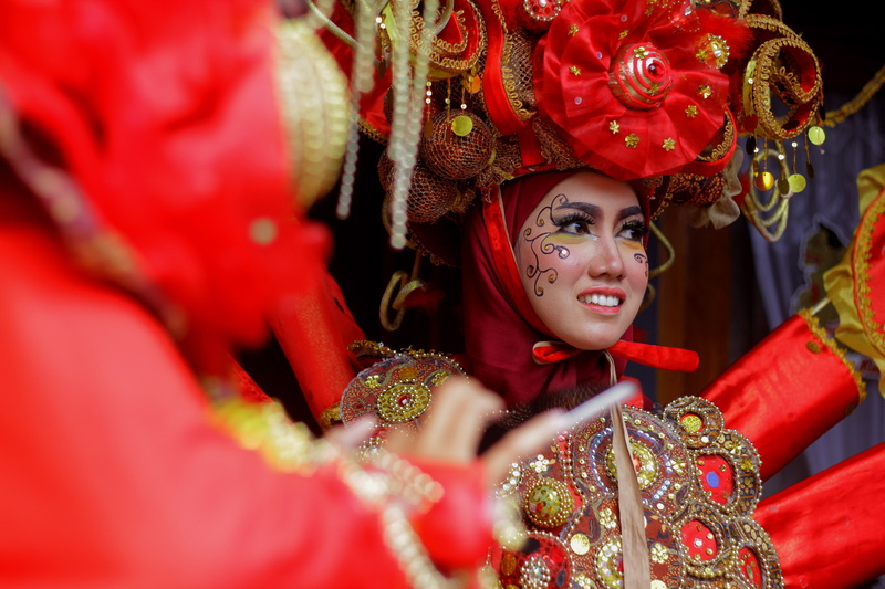 festival, joy, day, women, beauty, young adult, traditional clothing, indonesian, adult, beautiful woman, carnival, art, adults only, 5K, celebration