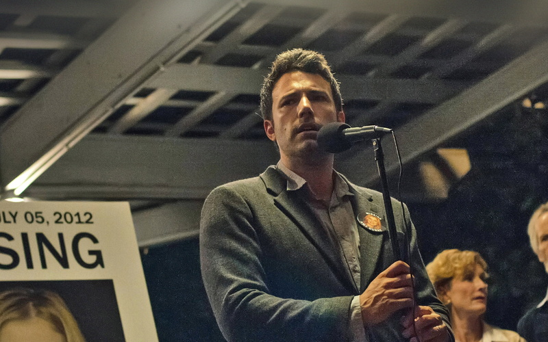 men, affleck, sitting, people, 4K, film, lifestyles, communication, girl, gone, ben, looking, indoors, incidental people, real people, actor, transportation