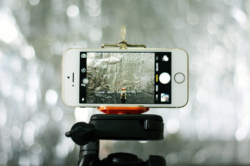 1080P, mobile, technology, iphone, camera - photographic equipment, photography themes, screen, television set, communication, bokeh, photographing, smart phone