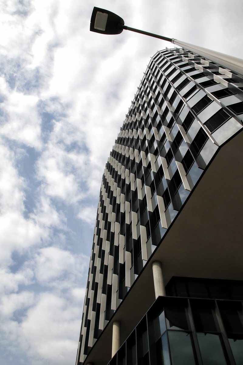 nature, building exterior, cloud - sky, built structure, styria media center, architecture, city, silver colored, building, glass - material, directly below