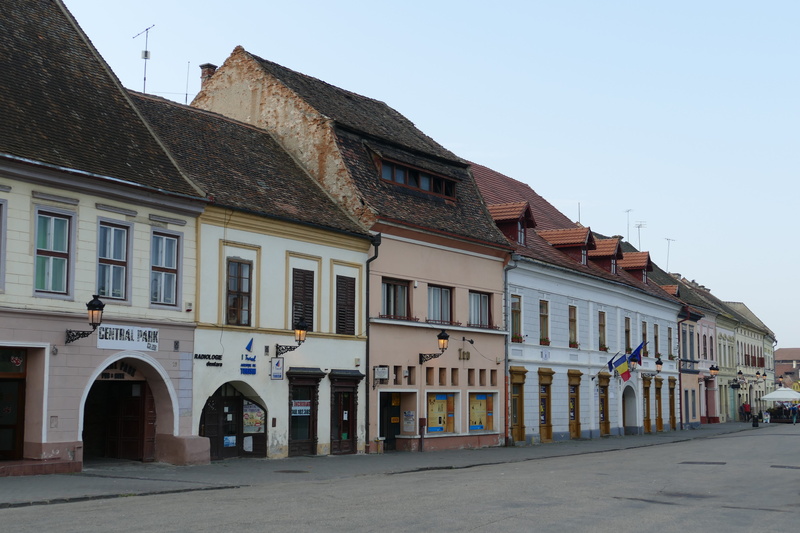history, medias, transylvania, outdoors, road, row house, house, 5K, historic center, building exterior, the past, building, clear sky, no people, sky