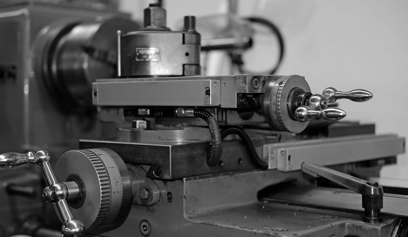 industrial equipment, business, indoors, connection, technology, still life, tool, factory, 4K, equipment, healthcare and medicine, steel, alloy, work table