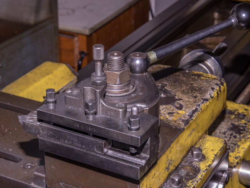 workshop, machining, equipment, industry, metal construction, steel, old, focus on foreground, lathe, bolt, no people, 4K, clamping device, machine, industrial equipment