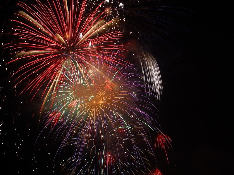 firework, low angle view, color, sylvester, lights, night, multi colored, beautiful, new years eve, rocket, firework - man made object, cracker, sky, illuminated