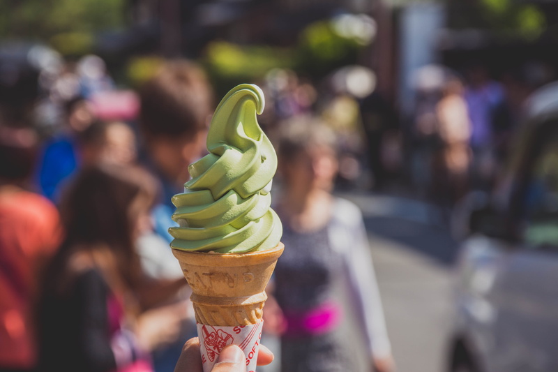 yummy, cone, day, sweet, ice, temptation, ice cream cone, 5K, frozen, food, cream, unhealthy eating, focus on foreground, sweet food, holding, outdoors