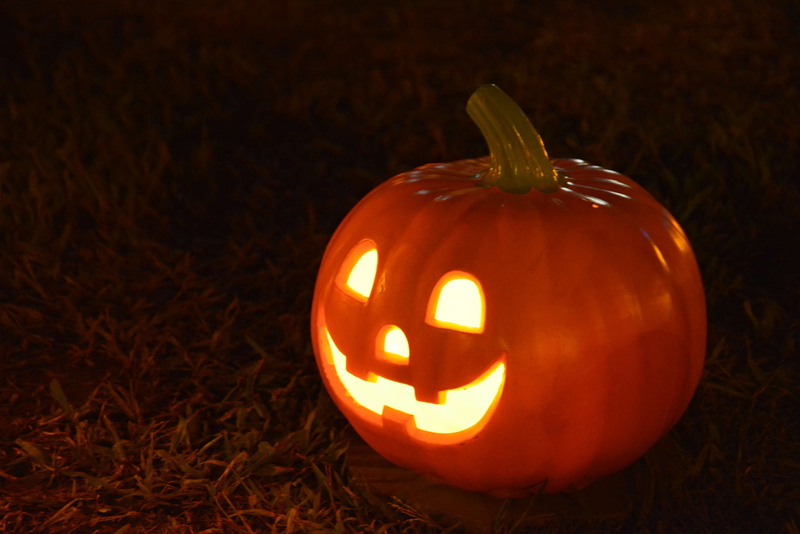 anthropomorphic, celebration, illuminated, toys, holiday - event, jack o lantern, representation, smile, pumpkin, face, focus on foreground, halloween