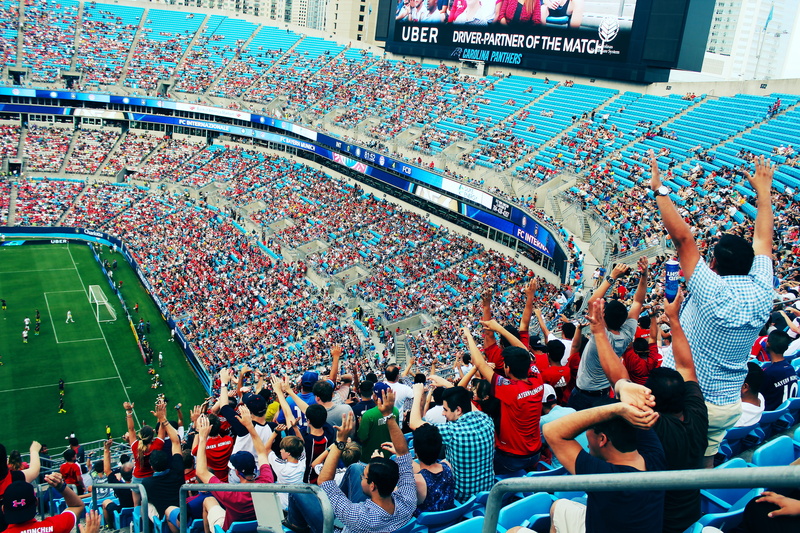 architecture, looking, day, high angle view, stadium, women, lifestyles, cheer, built structure, bank of america stadium, football, men, 5K, soccer, outdoors