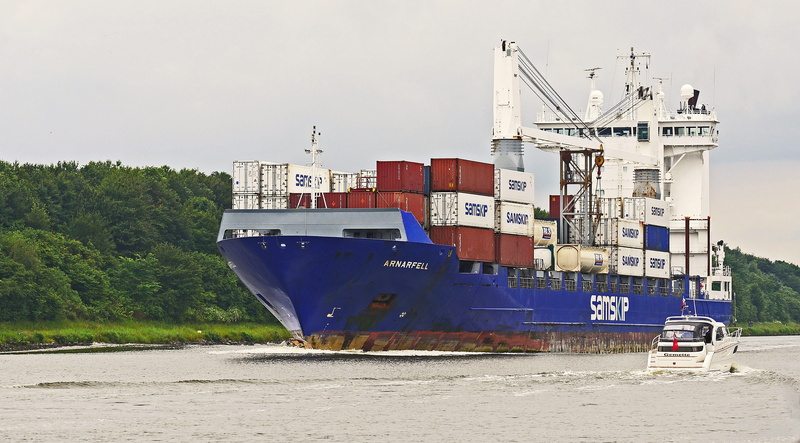 shipping, powerboat, ship, outdoors, industrial ship, cargo, business, container freighter, harbor, bridge, sehestedt, bow wave, anchored, north america