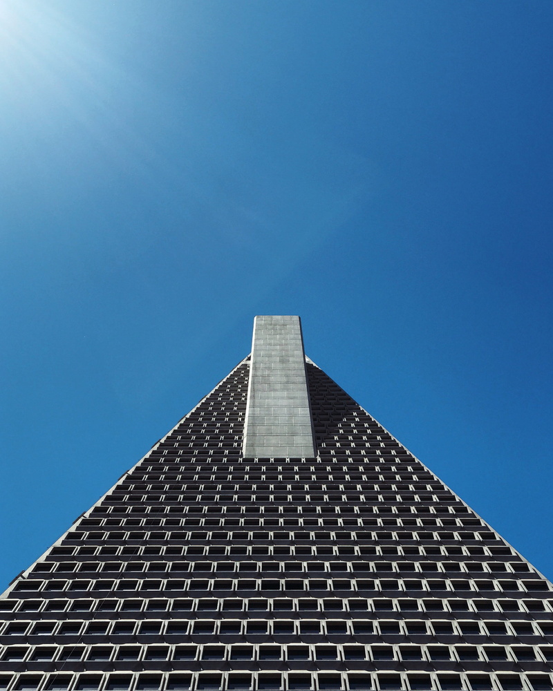 skyscraper, tower, building exterior, san francisco, clear sky, sky, tall - high, shape, 2K, modern, building, built structure, triangle shape, symmetry