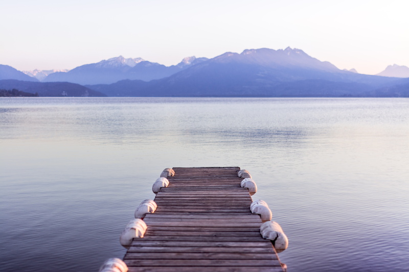 scenics, body, clear, photo, no People, trip, tranquil Scene, daytime, outdoors, day, reflection, one person, rear view, sky, dock, skies, mountain range