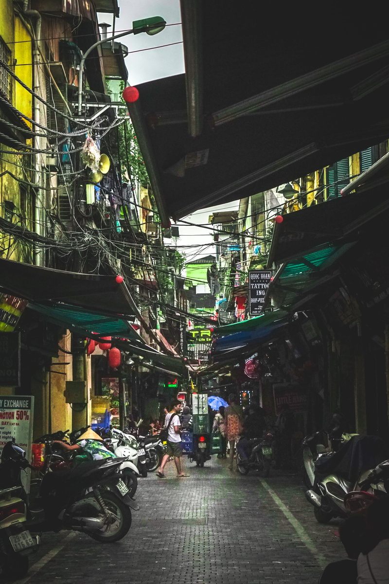 architecture, 4K, hanoi, day, mode of transportation, store, city life, building exterior, built structure, vietnam, retail, city, incidental people, direction