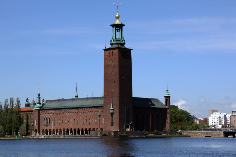 building, 1080P, religion, city, river, museum, landmark, outdoors, spire, water, place of worship, nature, tourism, no people, stadshuset building, places of interest