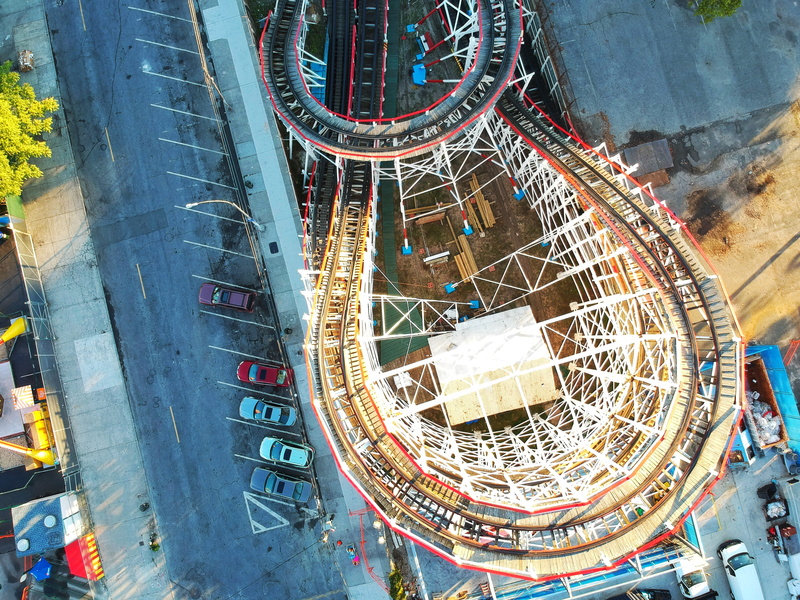 built structure, city street, amusement park ride, day, amusement park, summer, street, new york, outdoors, united states, arts culture and entertainment