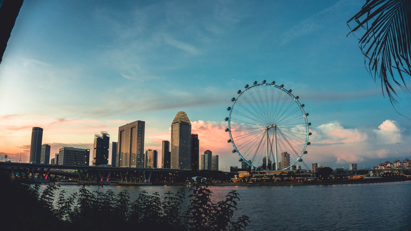 modern, building, wheel, financial district, river, colours, singapore, waterfront, water, nature, sunset, skyline, singapore flyer, blue, city, architecture