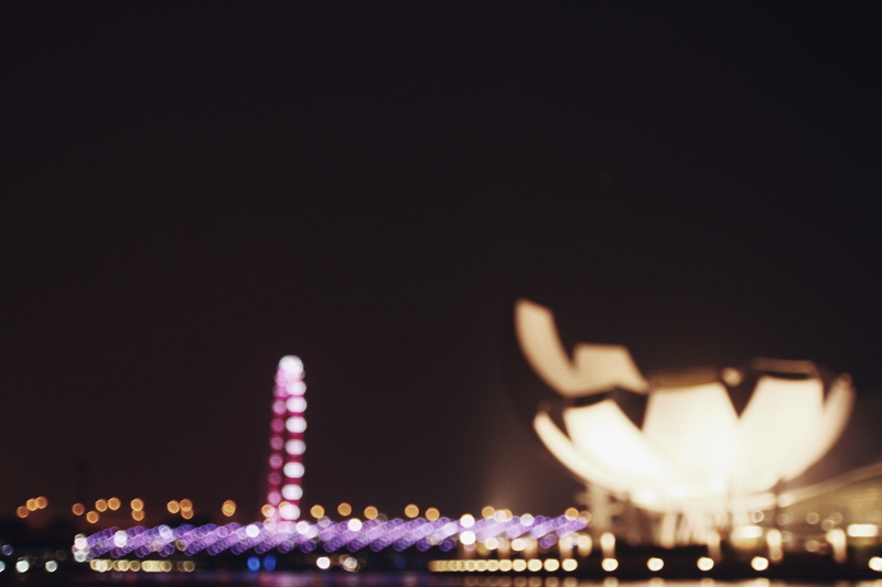 harbor, illuminated, building exterior, nightscape, bokeh, city, sky, singapore flyer, building, singapore, nature, light - natural phenomenon, arts culture and entertainment