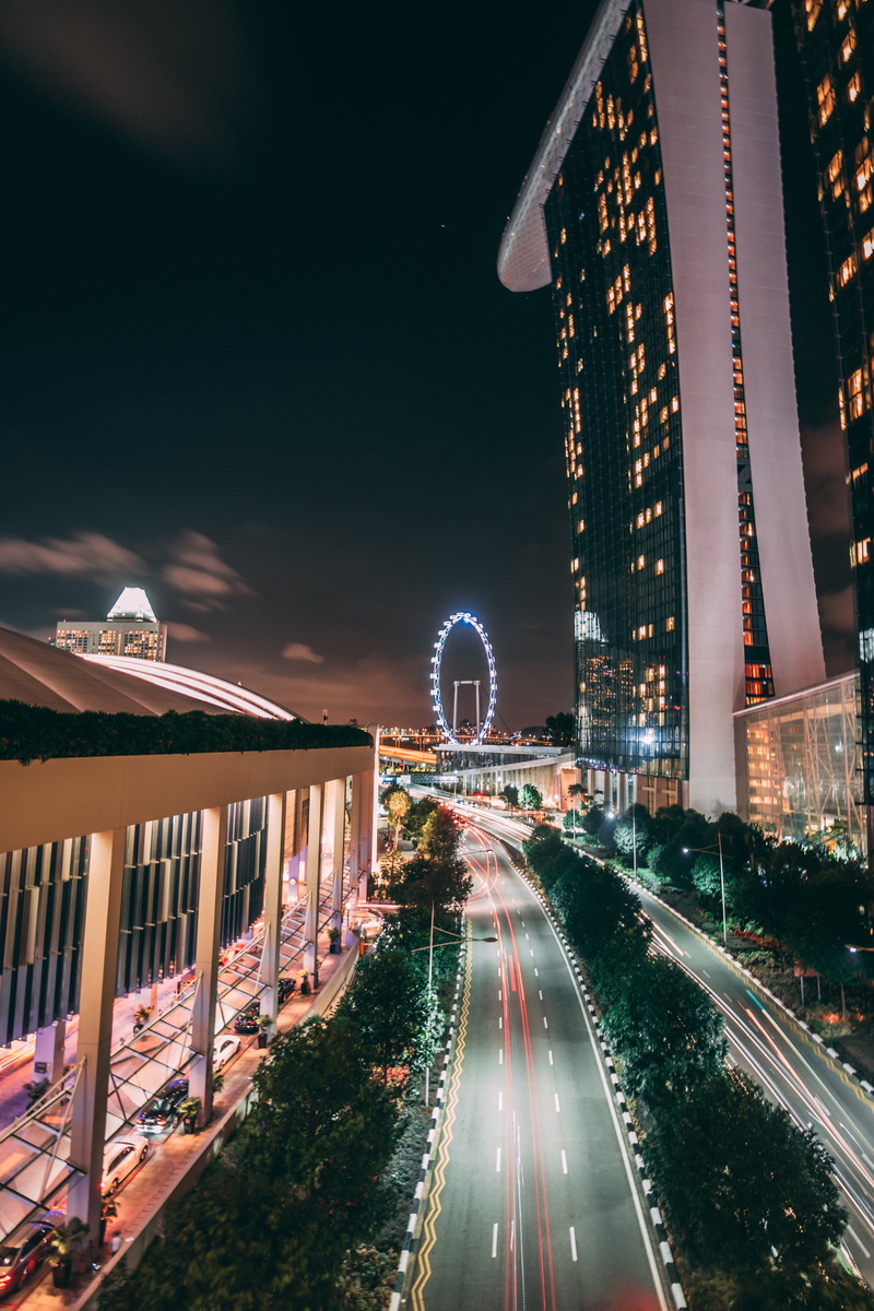 nature, city, modern, street, casino, sky, skyscraper, built structure, architecture, roads, building exterior, singapore, ferris wheel, road, 4K, lights