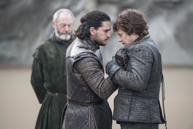 friendship, men, young men, emotion, Kit Harington, 1080P, adult, clothing, city, group of people, Theon Greyjoy, day, Liam Cunningham, winter, Alfie Allen